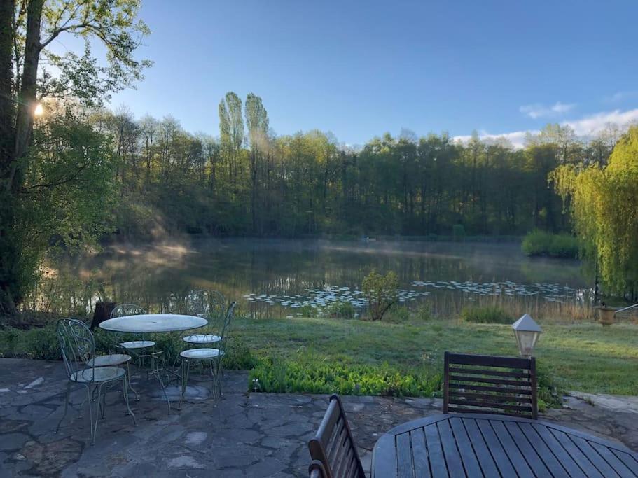 "La Homerie" Chaumiere En Pleine Nature Savigny-en-Sancerre Kültér fotó